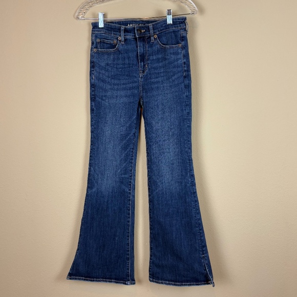 American Eagle Denim - American Eagle Super Hi-Rise Flare Cotton Blend Denim Jeans; Size 4